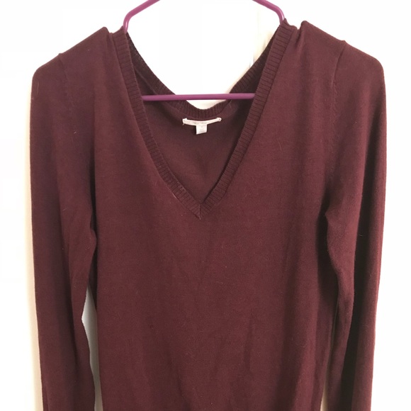 Basic Maroon Sweater - Picture 3 of 4